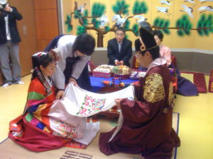 korean-wedding-pyebaek-paebaek